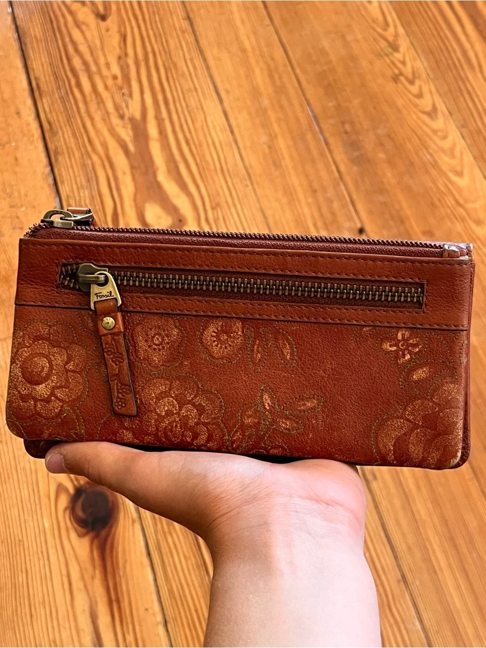 Fossil Brown Leather Tag Wallet Accent